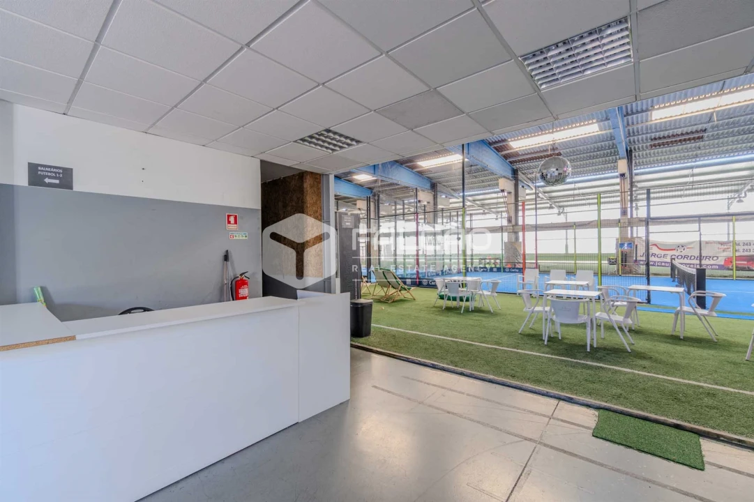 Armazém para Venda em Romeira e Várzea Foto 16