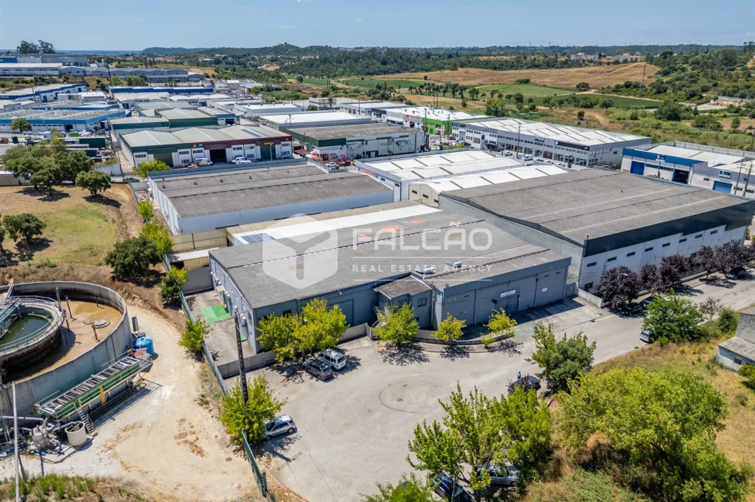 Armazém para Venda em Romeira e Várzea Foto 2