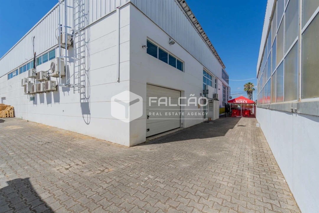 Armazém para Venda em Romeira e Várzea Foto 19