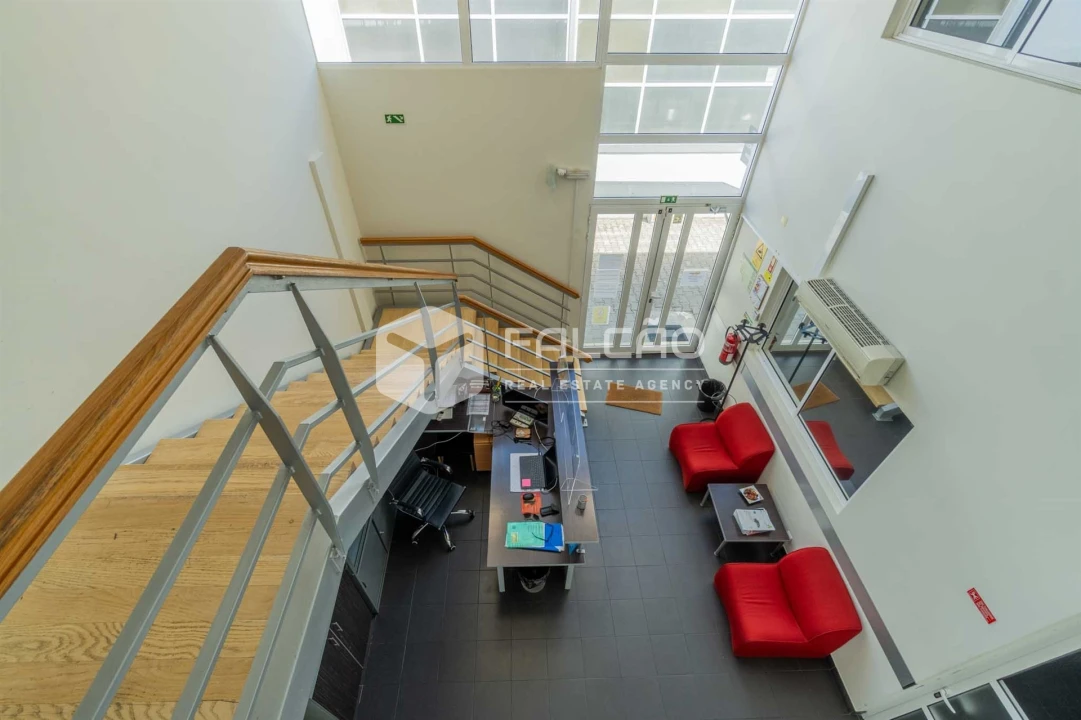 Armazém para Venda em Romeira e Várzea Foto 45