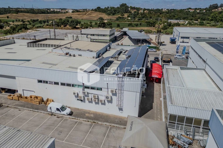 Armazém para Venda em Romeira e Várzea Foto 8