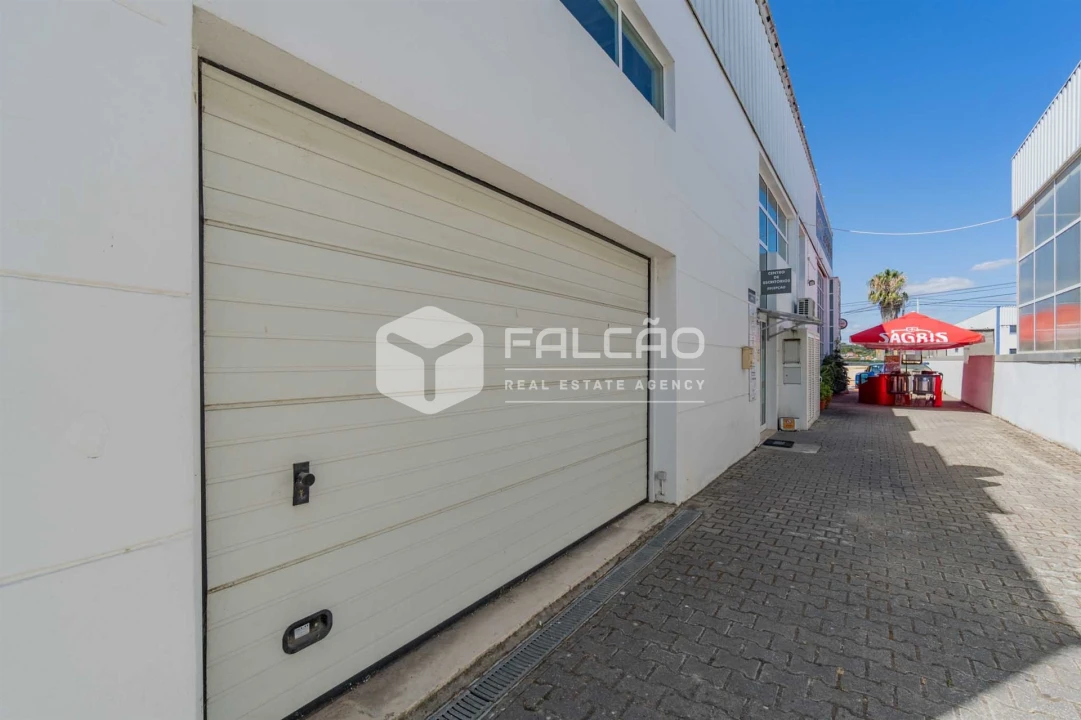 Armazém para Venda em Romeira e Várzea Foto 21