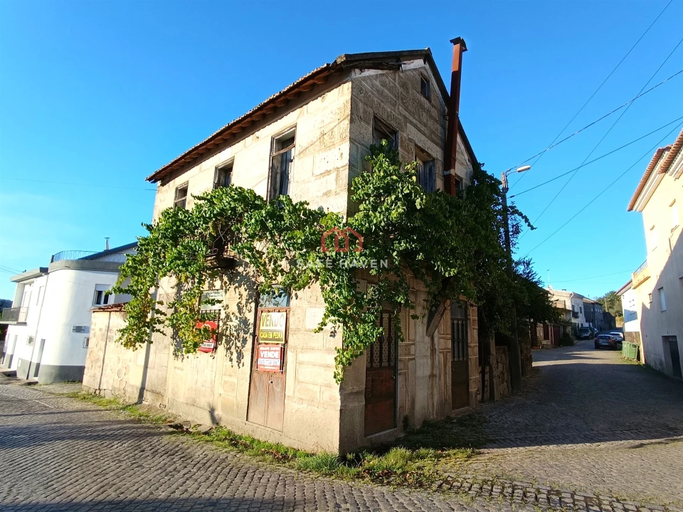 Moradia T3 para Venda em Cunha Baixa Foto 6
