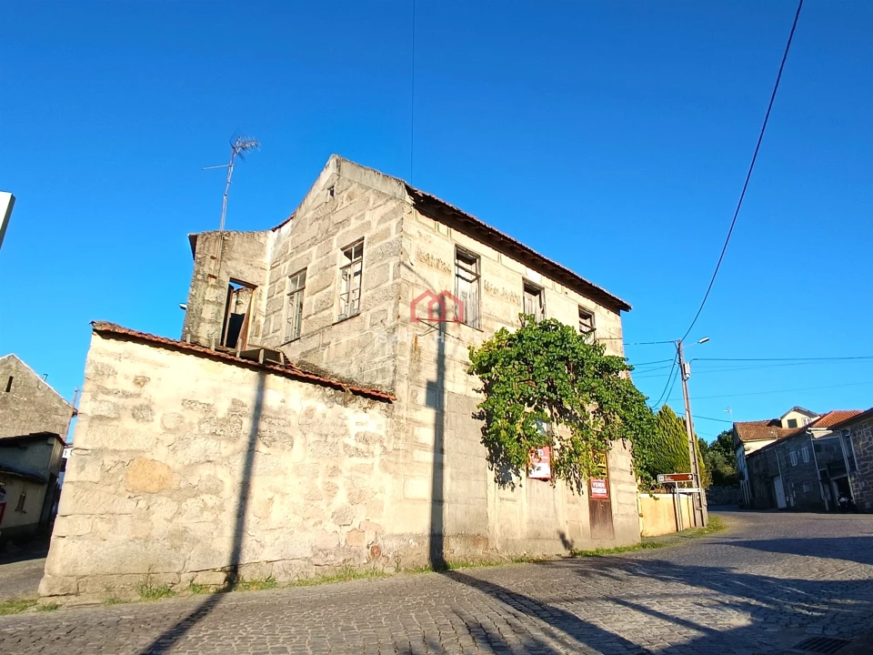 Moradia T3 para Venda em Cunha Baixa Foto 12