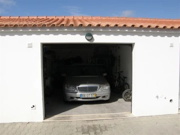 Moradia T3 para Venda em Atouguia da Baleia