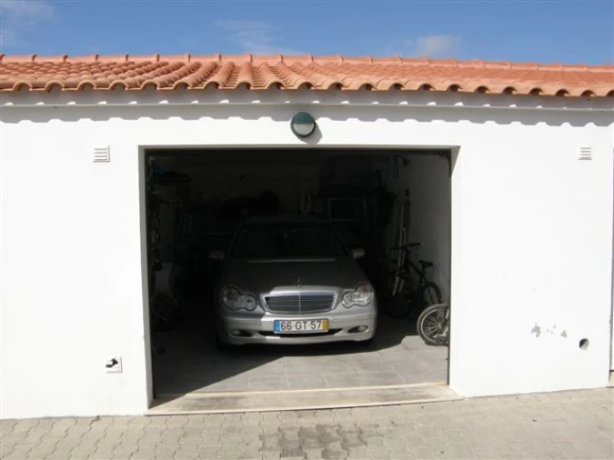 Moradia T3 para Venda em Atouguia da Baleia Foto 13