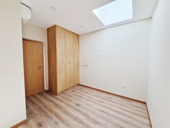 Apartamento T2 para Venda em Cavernães Foto 7