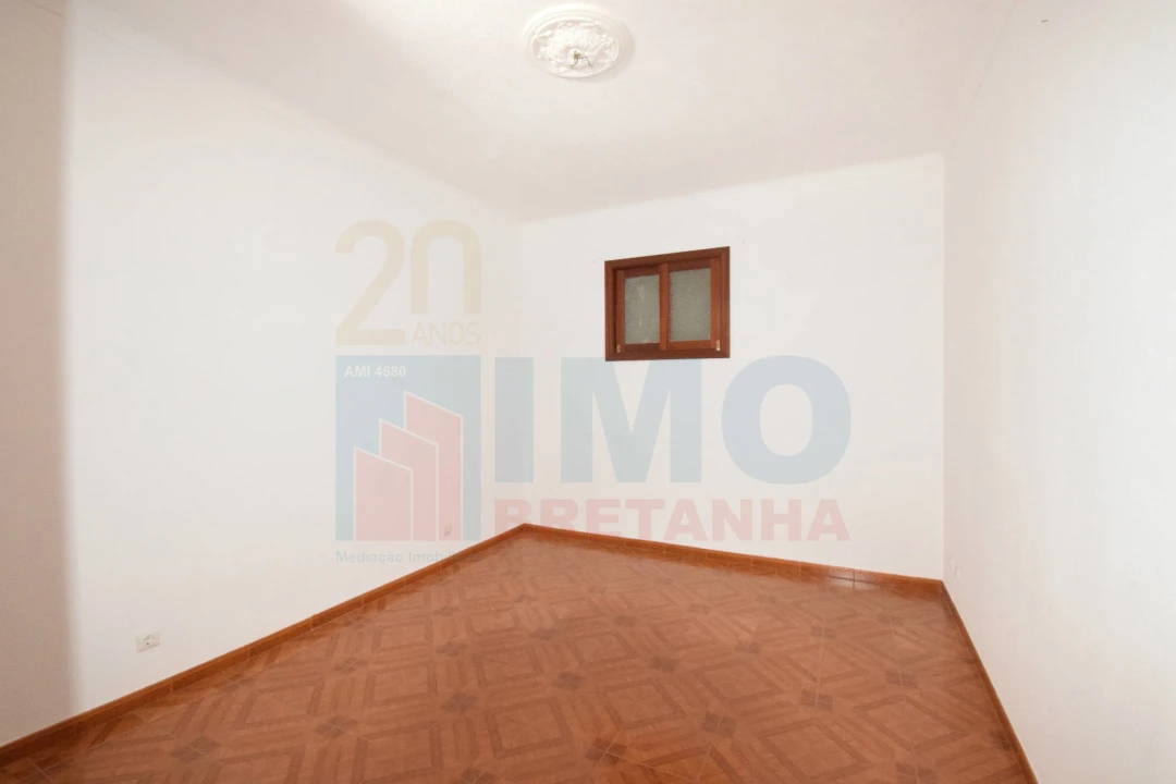 Moradia T5 para Venda em Covilhã e Canhoso Foto 30