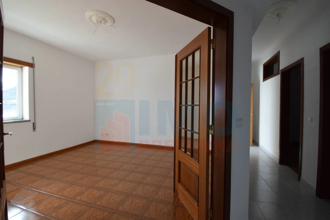 Moradia T5 para Venda em Covilhã e Canhoso Foto 26