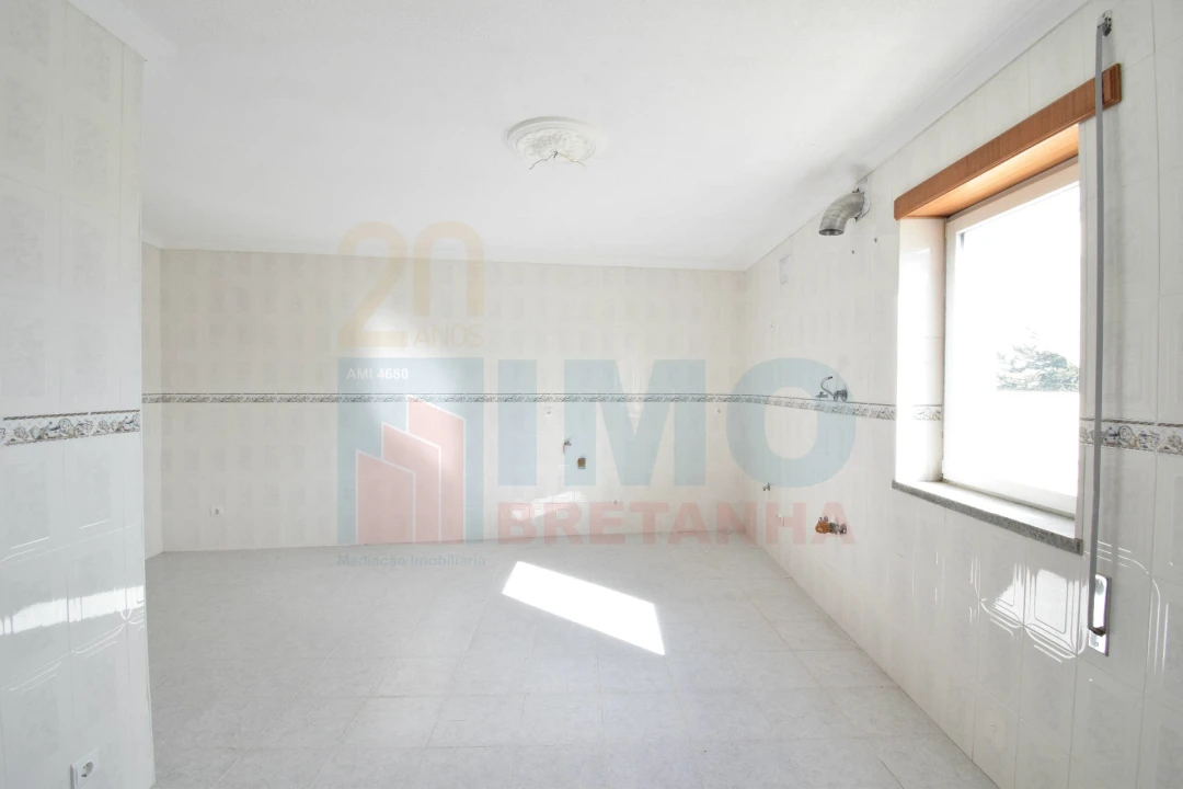 Moradia T5 para Venda em Covilhã e Canhoso Foto 25