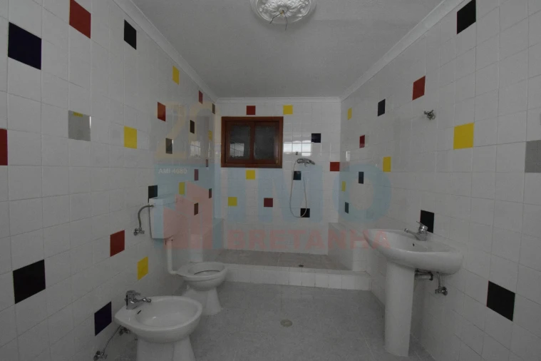 Moradia T5 para Venda em Covilhã e Canhoso Foto 28