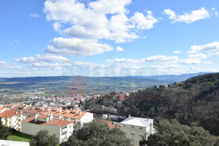 Moradia T5 para Venda em Covilhã e Canhoso Foto 6