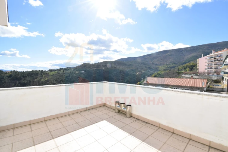 Moradia T5 para Venda em Covilhã e Canhoso Foto 12