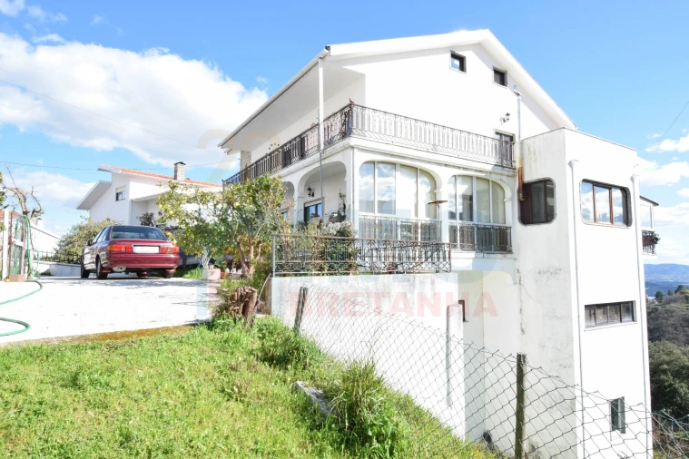 Moradia T5 para Venda em Covilhã e Canhoso Foto 36