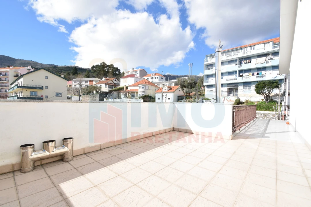 Moradia T5 para Venda em Covilhã e Canhoso Foto 11