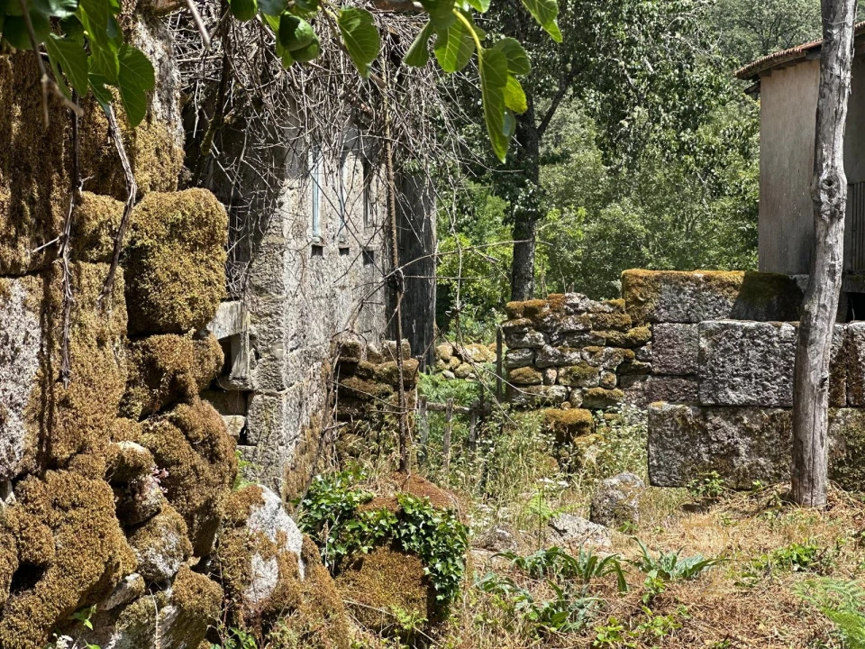 Moradia T2 para Venda em Castro Laboreiro e Lamas de Mouro Foto 26