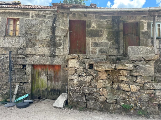 Moradia T2 para Venda em Castro Laboreiro e Lamas de Mouro Foto 2