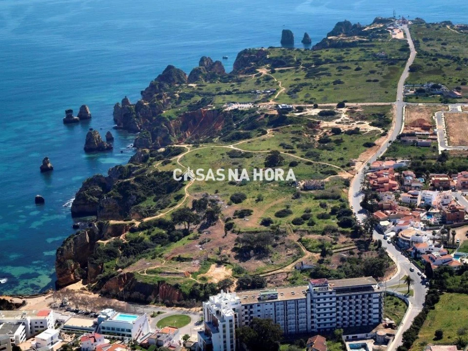 Terreno Misto para Venda em Lagos (São Sebastião e Santa Maria) Foto 1