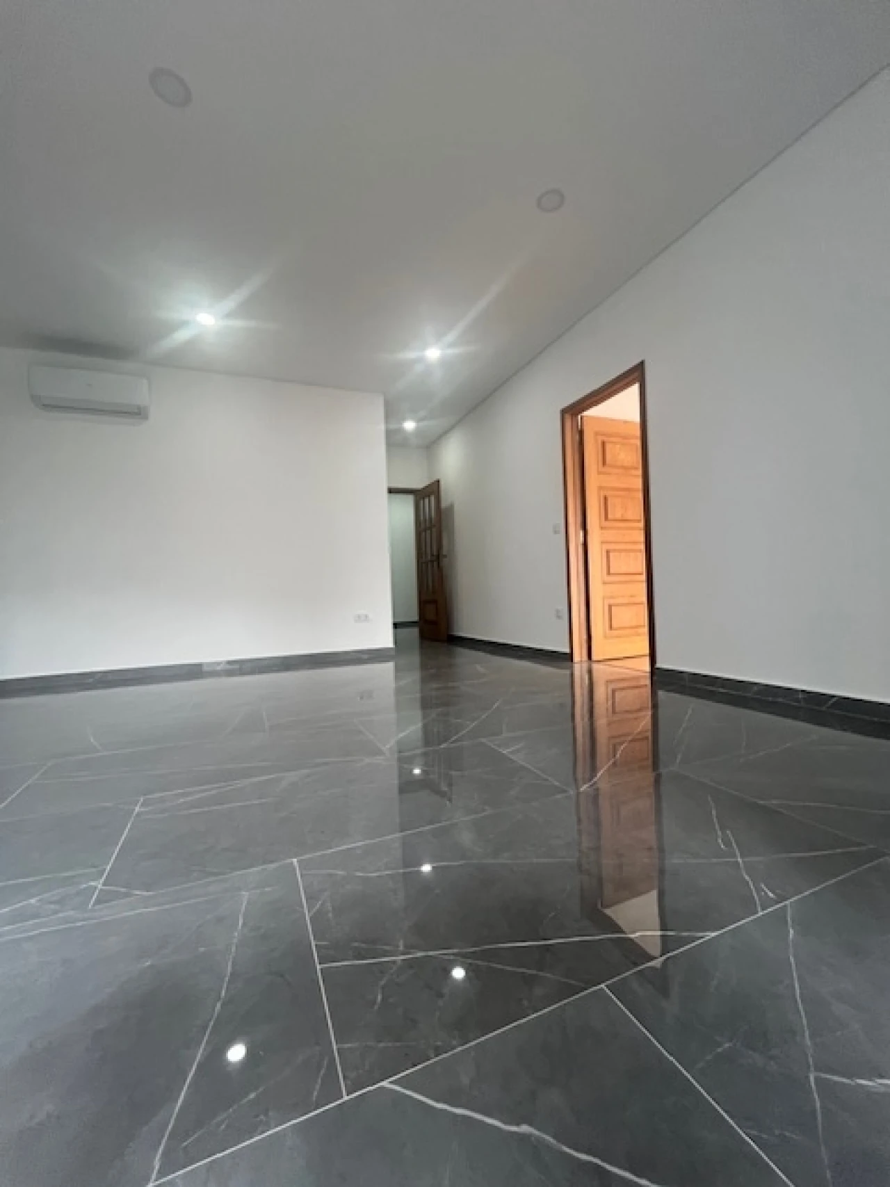 Apartamento T2 para Venda em Viseu Foto 6