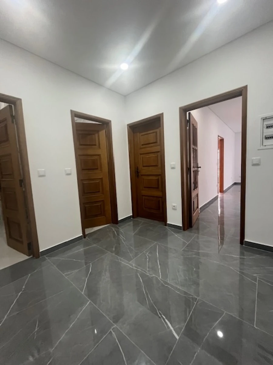 Apartamento T2 para Venda em Viseu Foto 8