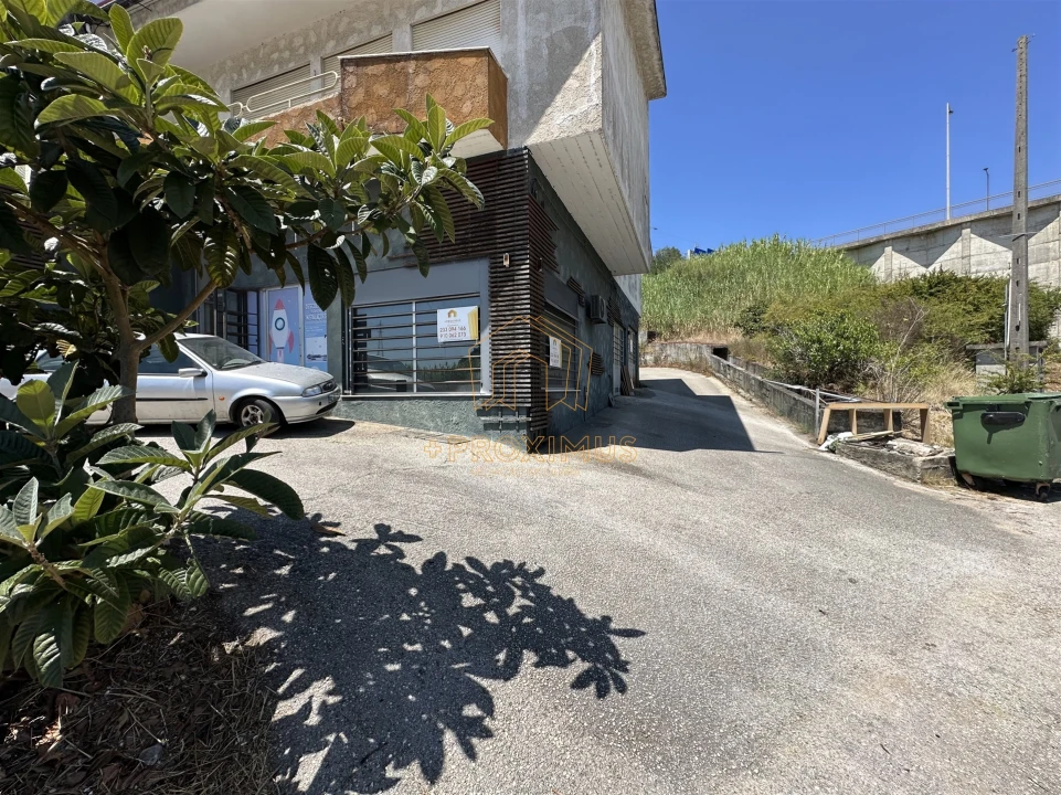 Loja para Venda em Buarcos Foto 2