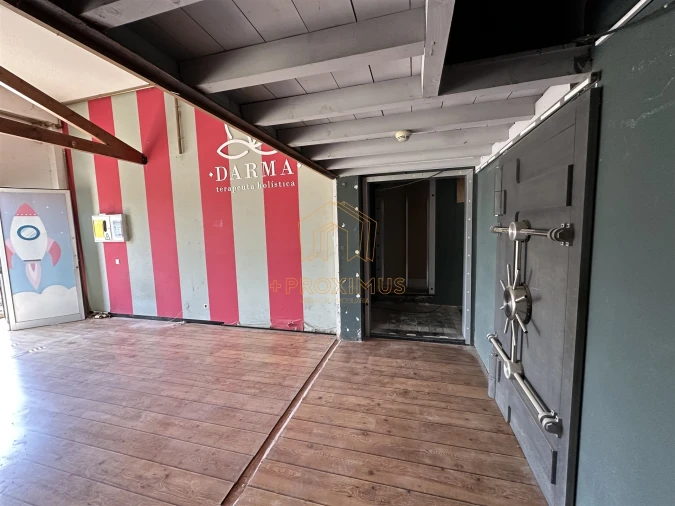 Loja para Venda em Buarcos Foto 10