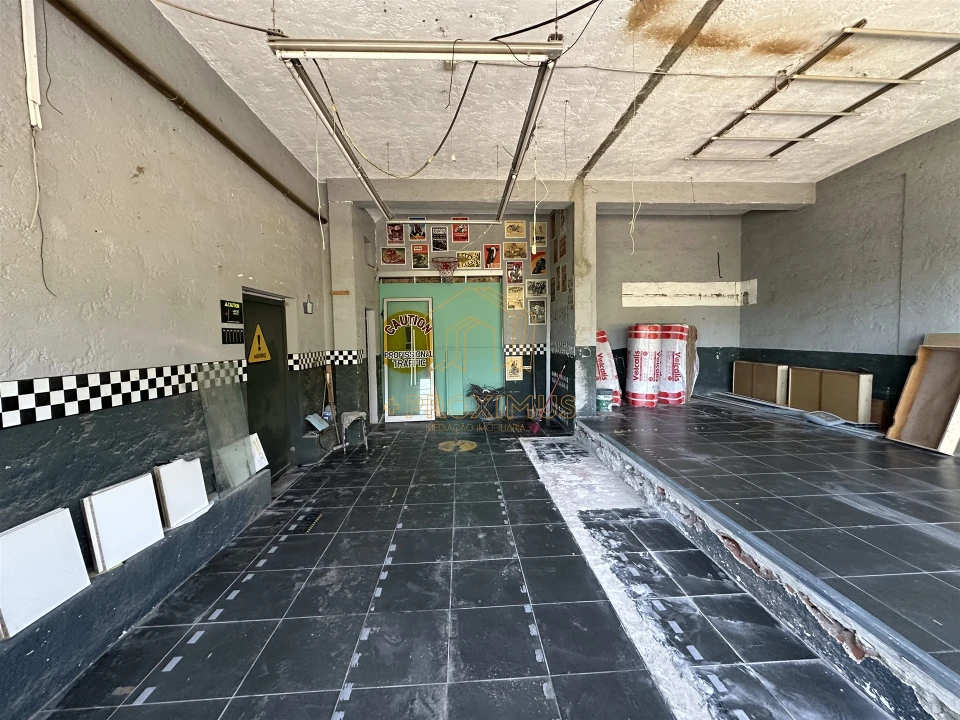 Loja para Venda em Buarcos Foto 14