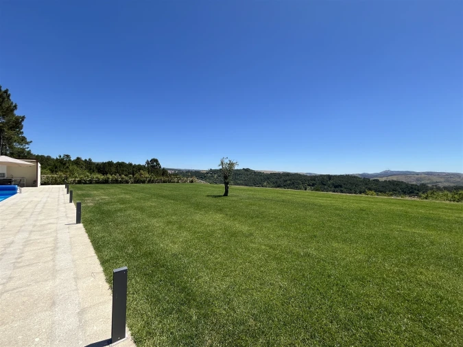 Moradia T3 para Venda em Castro Daire Foto 28