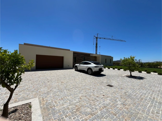 Moradia T3 para Venda em Castro Daire Foto 4