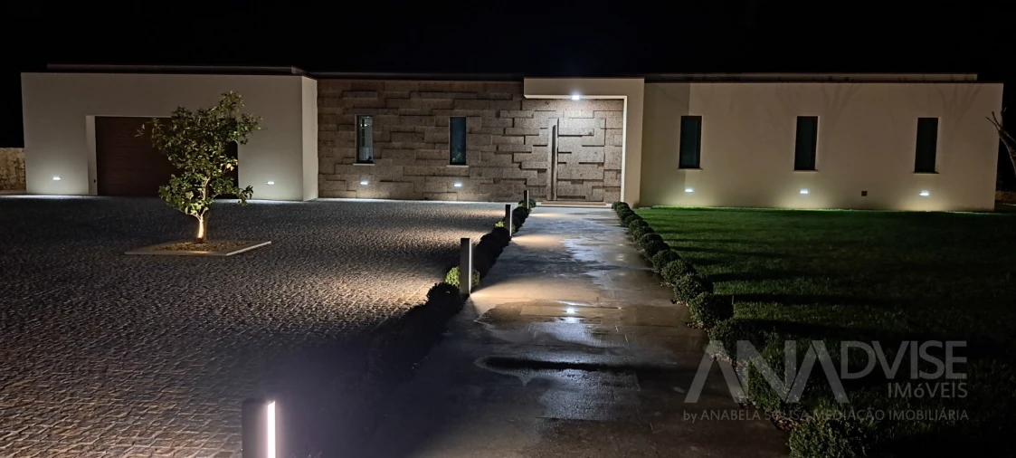 Moradia T3 para Venda em Castro Daire Foto 7