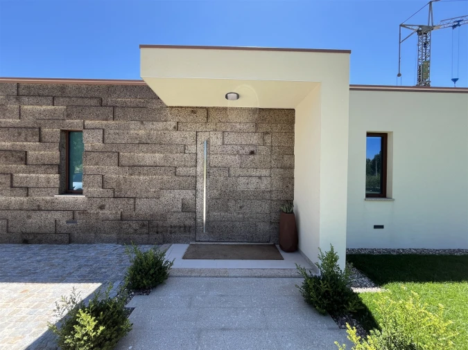 Moradia T3 para Venda em Castro Daire Foto 6