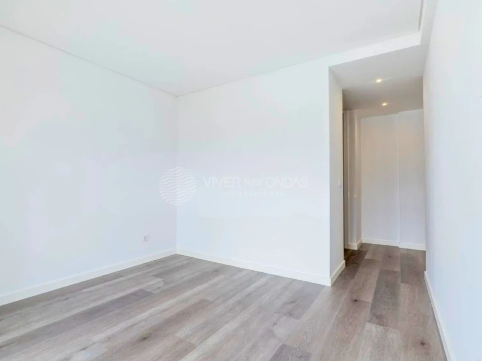 Apartamento T1 para Venda em Corroios Foto 7