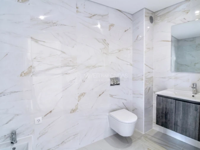 Apartamento T1 para Venda em Corroios Foto 10