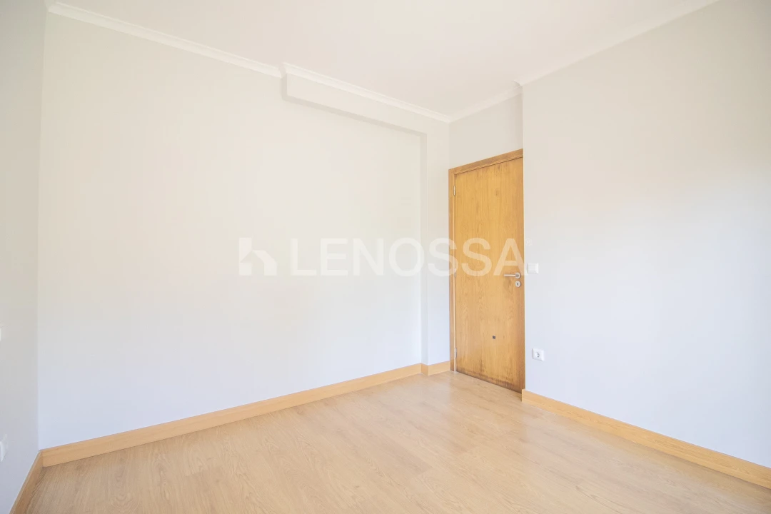 Apartamento T3 para Venda em Santa Maria da Feira, Travanca, Sanfins e Espargo Foto 14