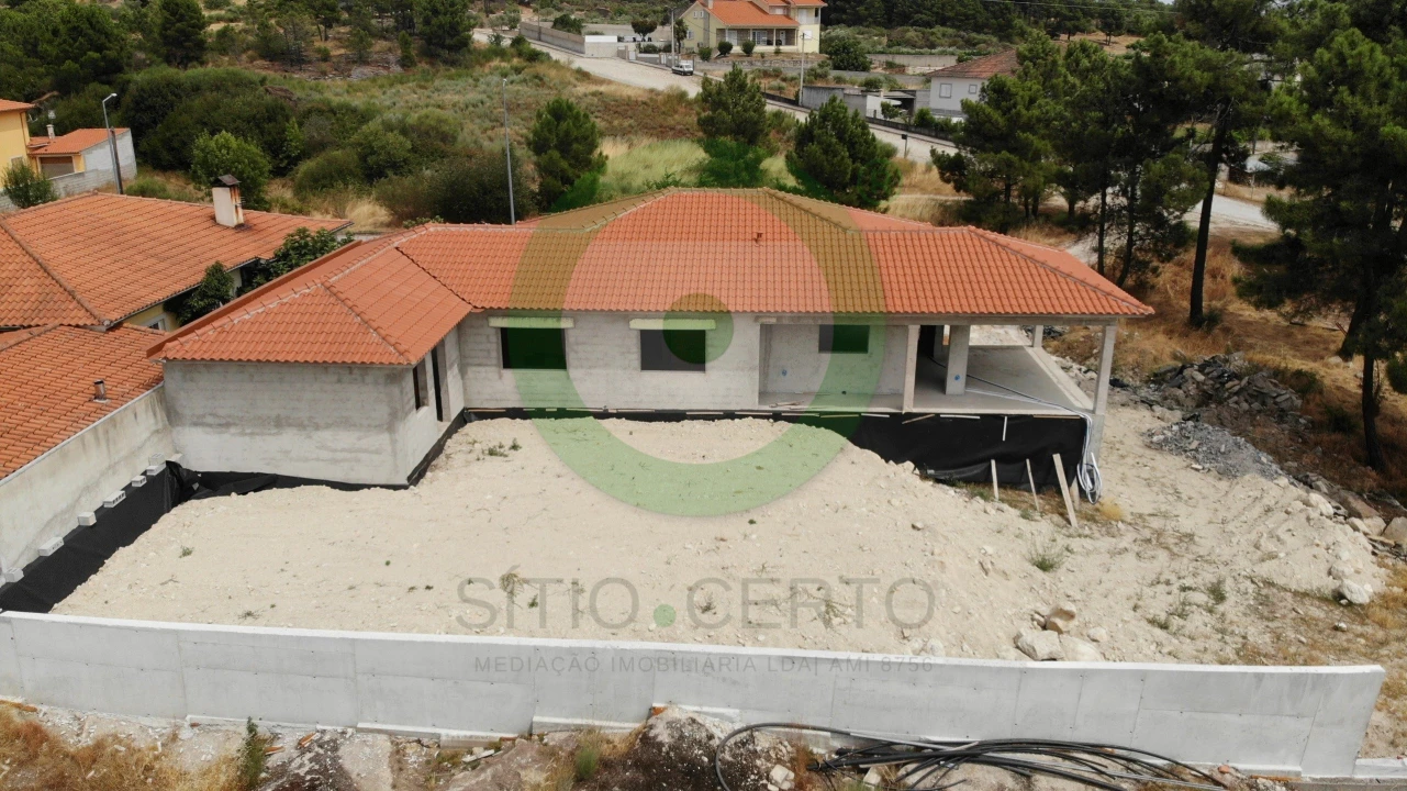 Moradia T0 para Venda em Valpaços e Sanfins Foto 3