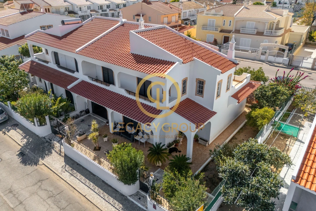 Moradia T4 para Venda em Faro (Sé e São Pedro) Foto 3