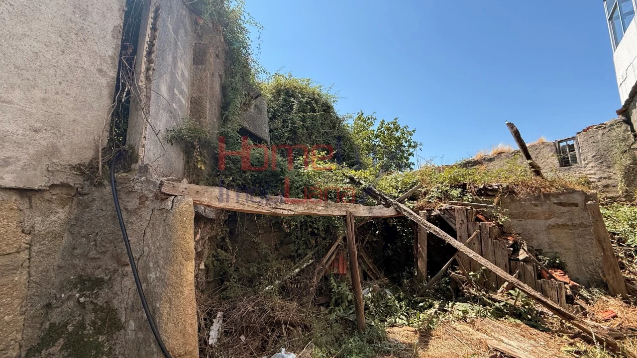 Moradia T2 para Venda em Cavernães Foto 14