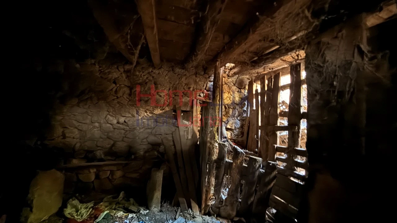 Moradia T2 para Venda em Cavernães Foto 15