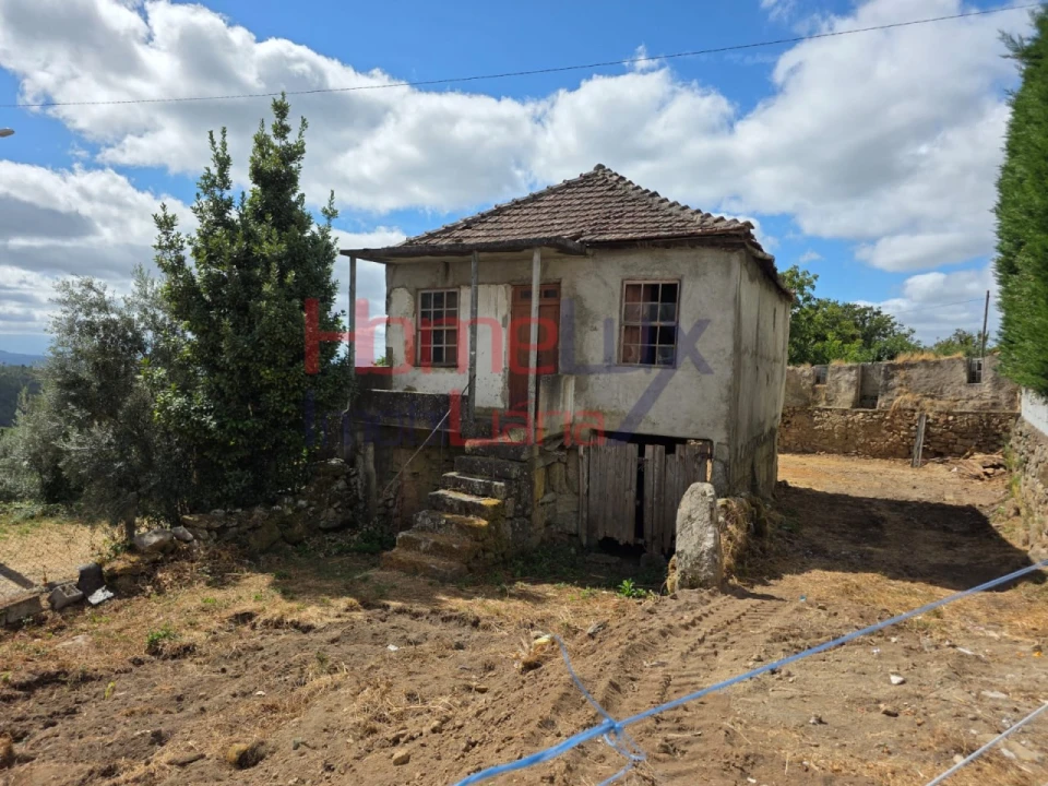 Moradia T2 para Venda em Cavernães Foto 22