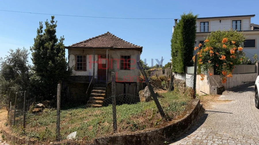 Moradia T2 para Venda em Cavernães Foto 4