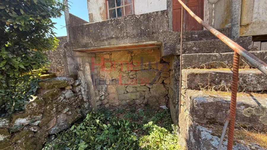 Moradia T2 para Venda em Cavernães Foto 20