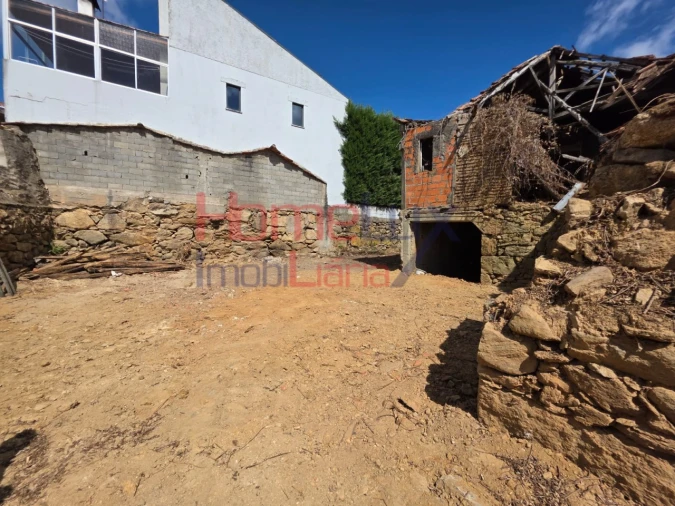 Moradia T2 para Venda em Cavernães Foto 25