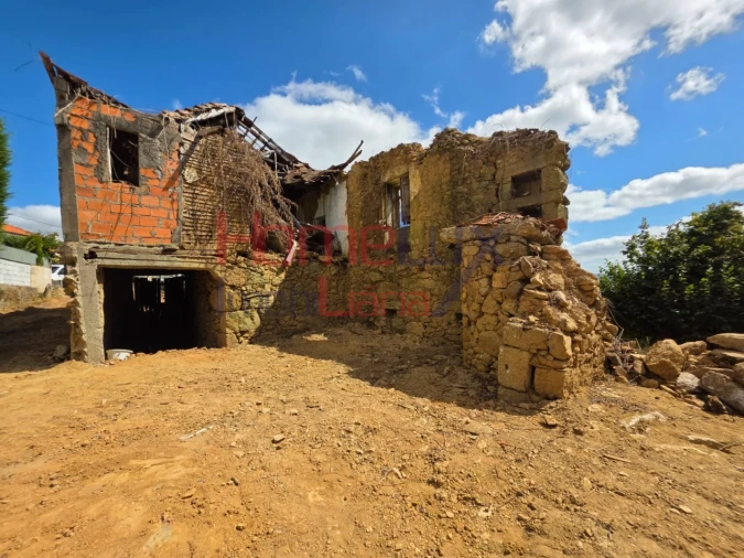 Moradia T2 para Venda em Cavernães Foto 29