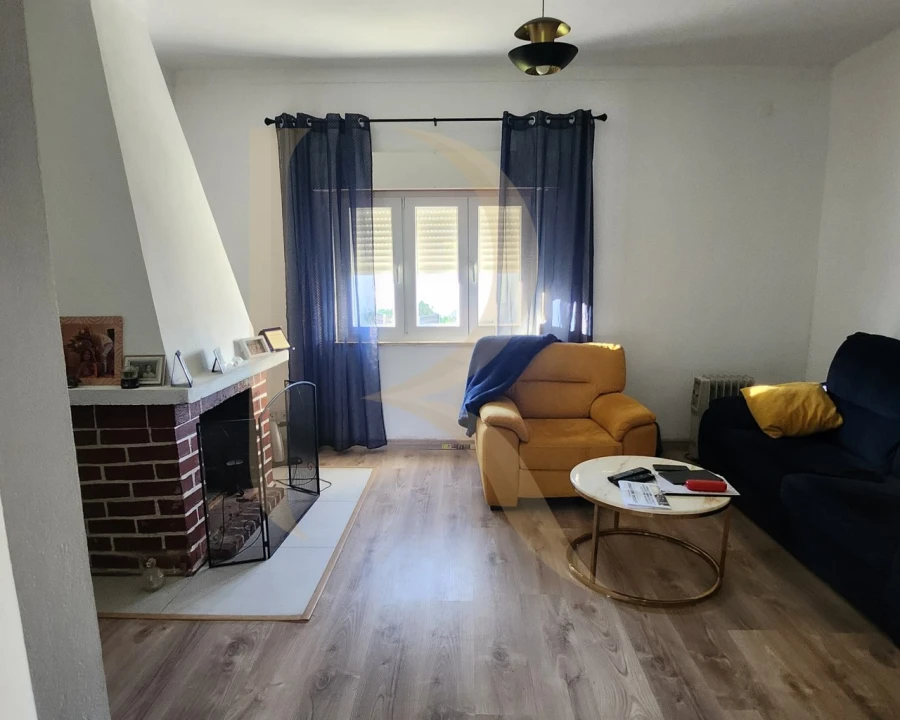 Moradia T2 para Venda em Vendas Novas Foto 15