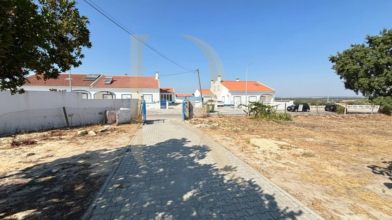 Moradia T2 para Venda em Vendas Novas Foto 32