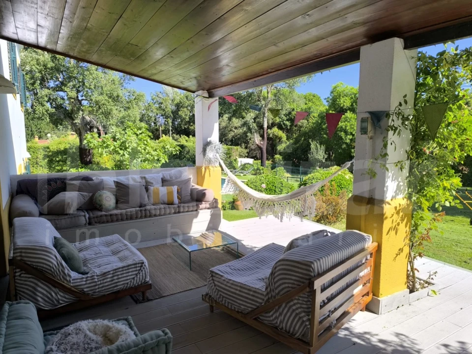 Moradia T4 para Arrendamento em Santo Estêvão Foto 5