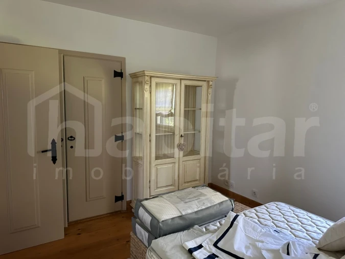 Moradia T4 para Arrendamento em Santo Estêvão Foto 39