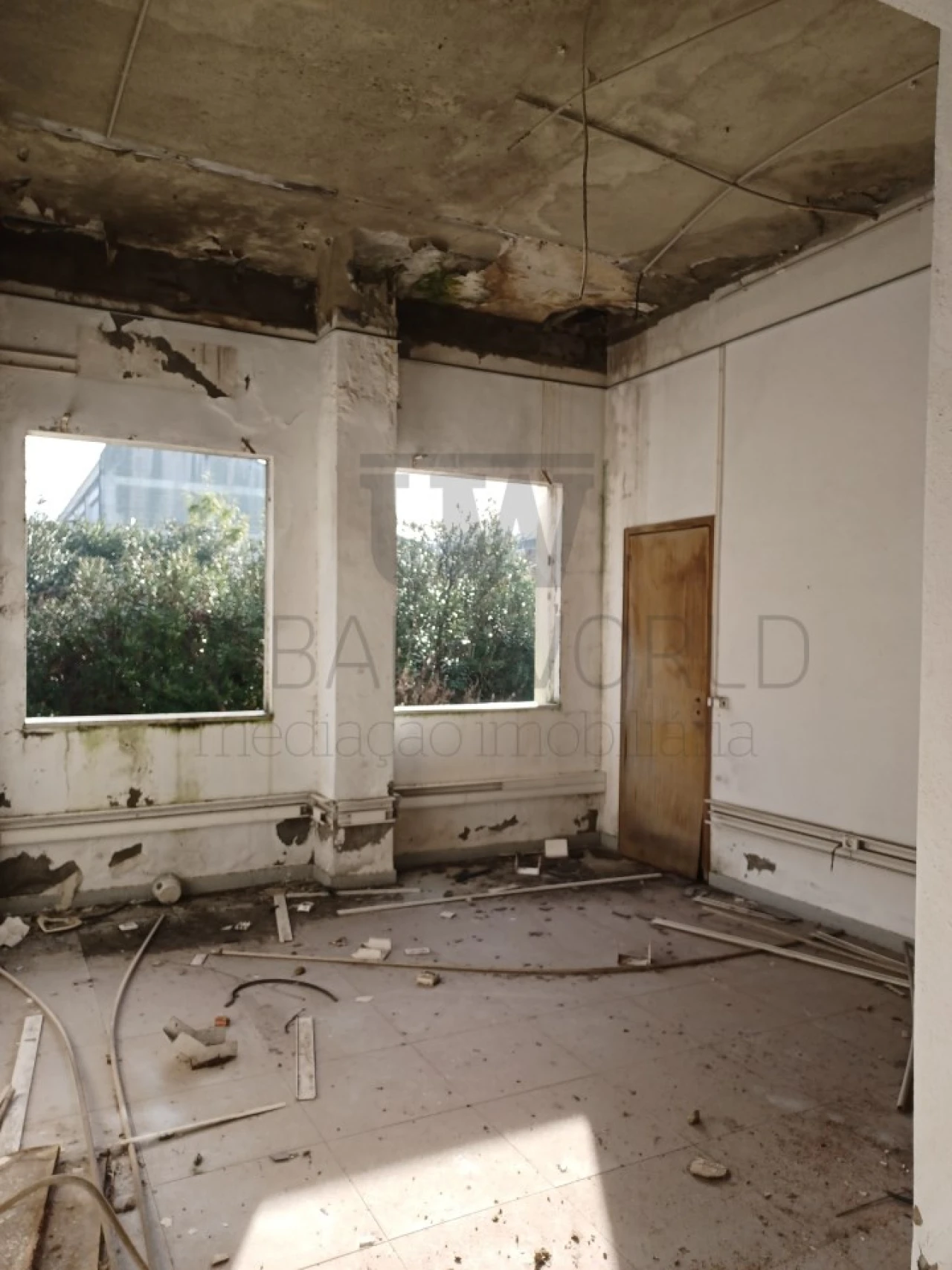 Armazém para Venda em Falagueira-Venda Nova Foto 6