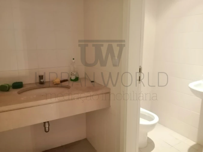 Loja para Venda em Algés, Linda-A-Velha e Cruz Quebrada-Dafundo Foto 7