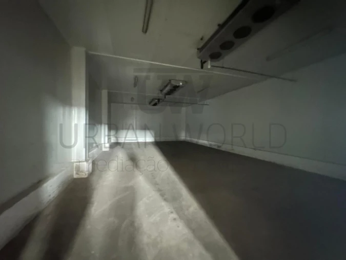 Armazém para Venda em Salvaterra de Magos e Foros de Salvaterra Foto 15